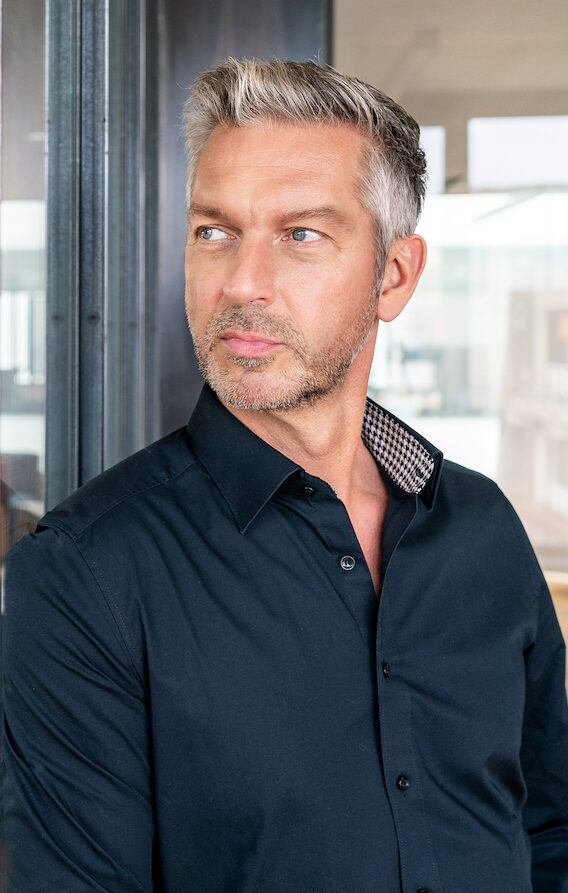 Herren-Styling business makeup Herr
