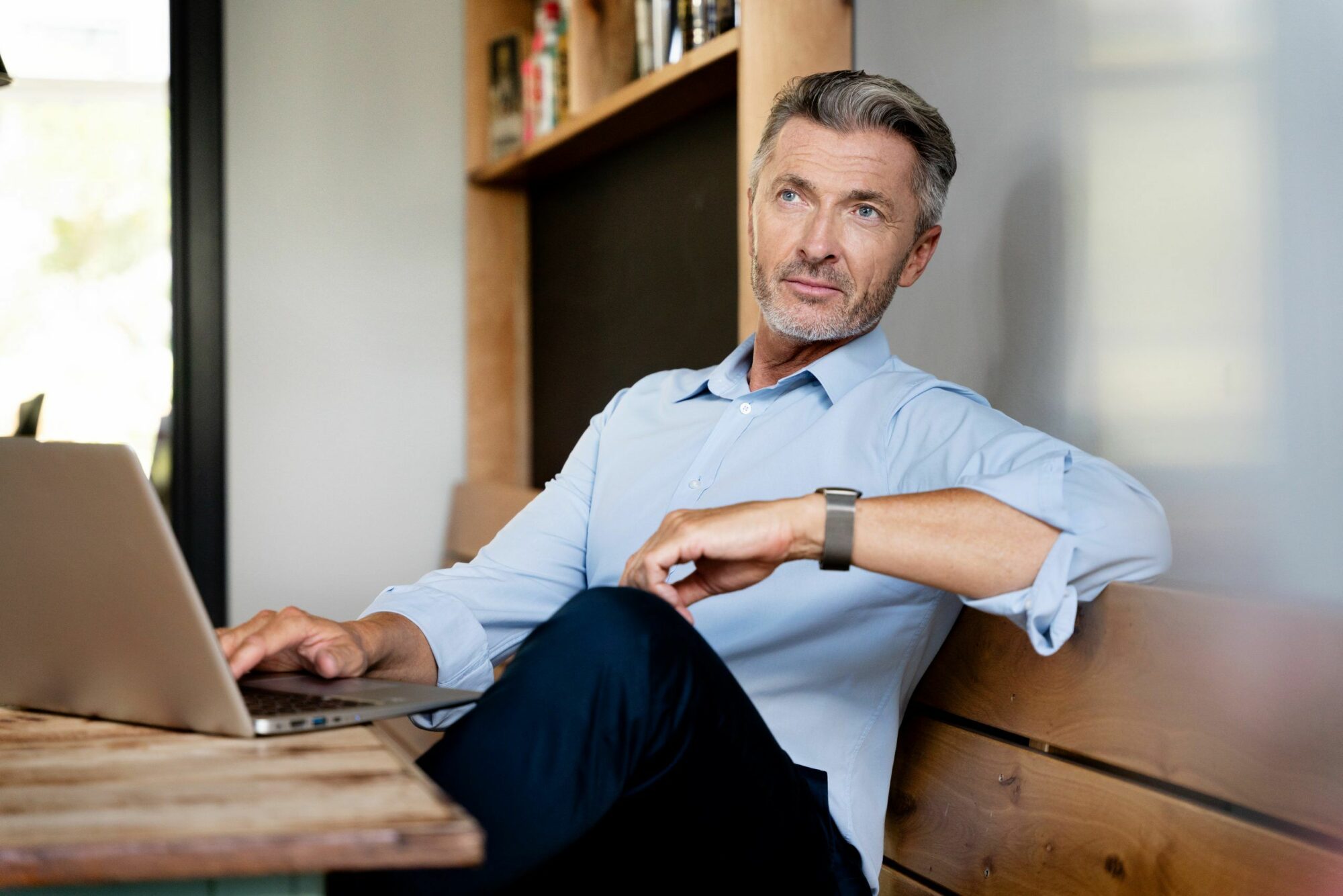 Leichtes Herren Make-up